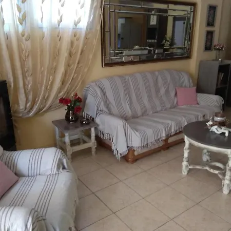 Anthi Apartment *