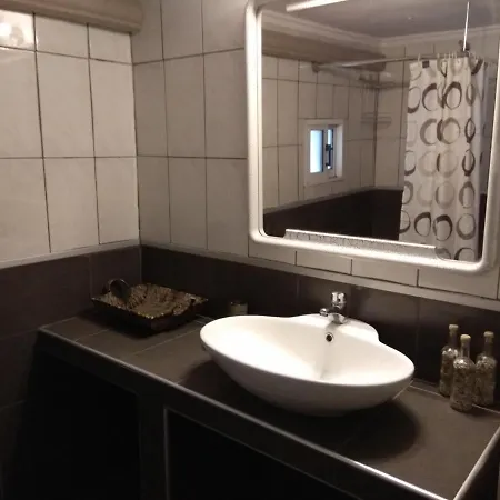 Anthi Apartment Palaiontsiflikion